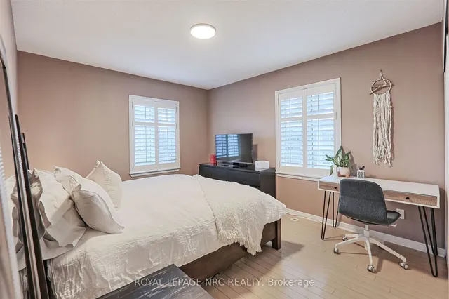 Additional image 20 of 21 Pirandello St Unit 1225