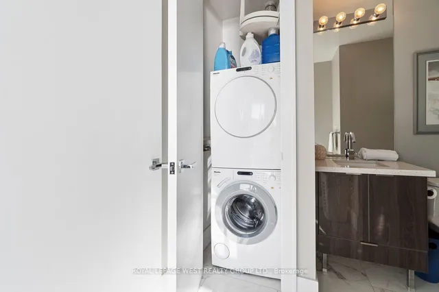 Additional image 30 of 29 Queens Quay Unit 904