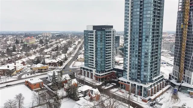 Additional image 43 of 5 Wellington St Unit 306