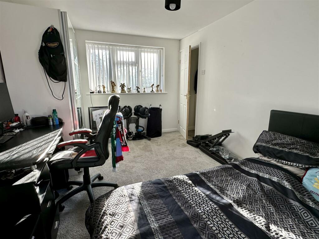 Additional image 17 of Fairwater Crescent, Alcester