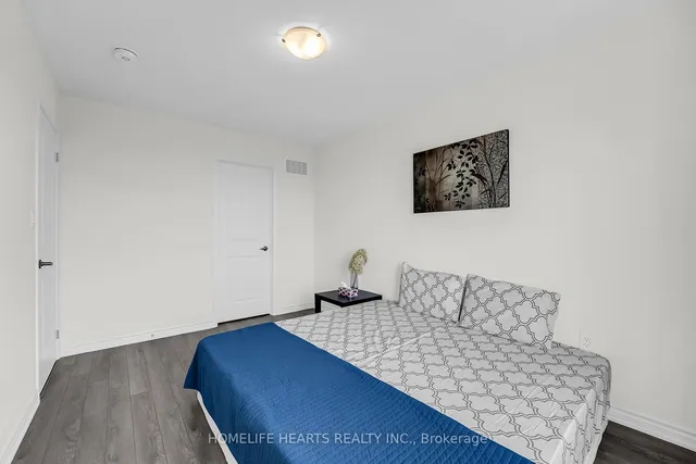 Additional image 26 of 250 Lagerfeld Dr Unit 11