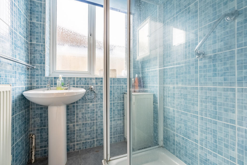 Additional image 11 of Mount Drive, Park Street, St. Albans, Hertfordshire, AL2