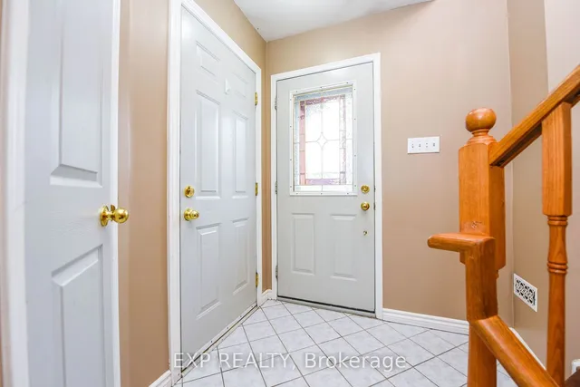 35 Royal Orchard Dr