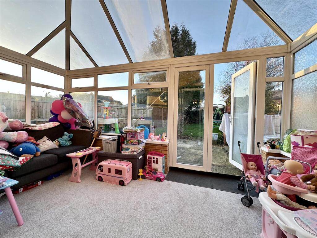 Additional image 9 of Avon Crescent, Alcester