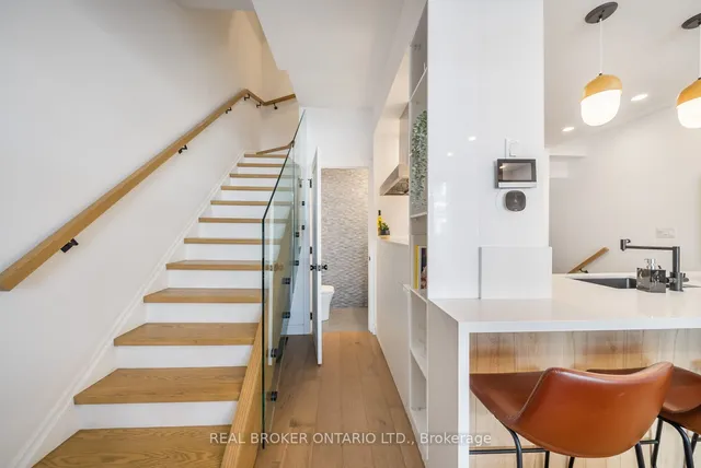 Additional image 12 of 32 Stadium Rd Unit 355