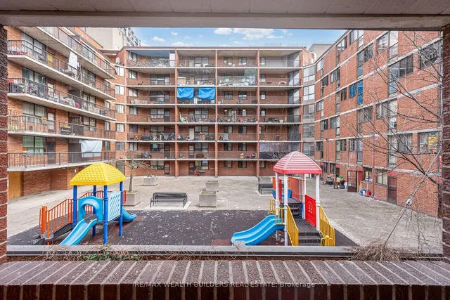 Additional image 32 of 17 Pembroke St Unit 37