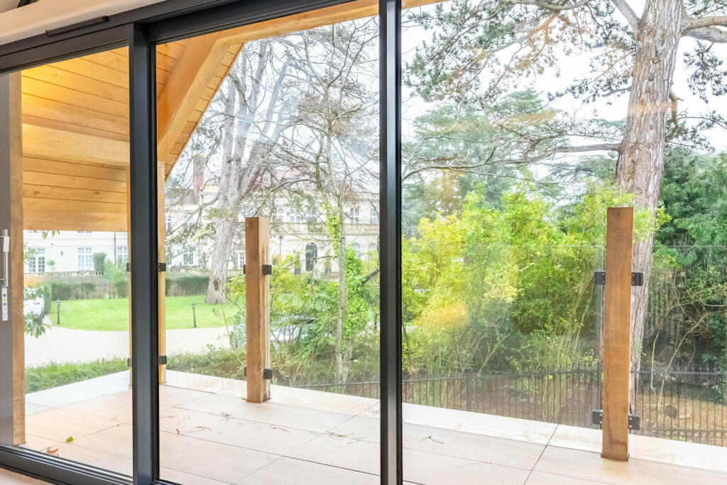 Additional image 14 of Oakridge, Drop Lane, Bricket Wood, St Albans, AL2