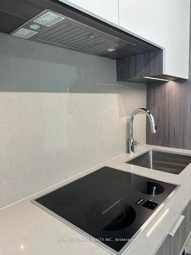 Additional image 7 of 123 Portland St Unit 208