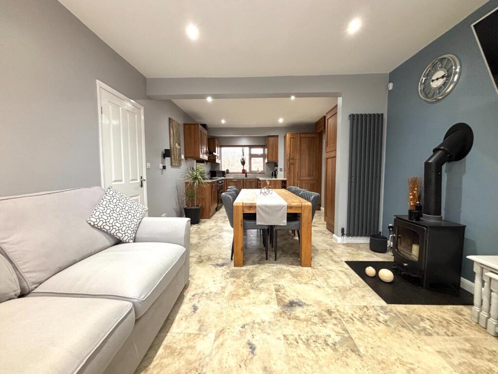 Additional image 2 of Vivien Avenue, Midsomer Norton, Radstock, Somerset, BA3 2EH