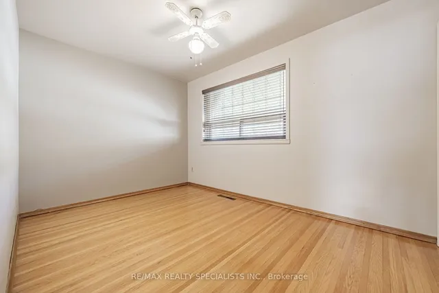 Additional image 18 of 8 Rollins Pl