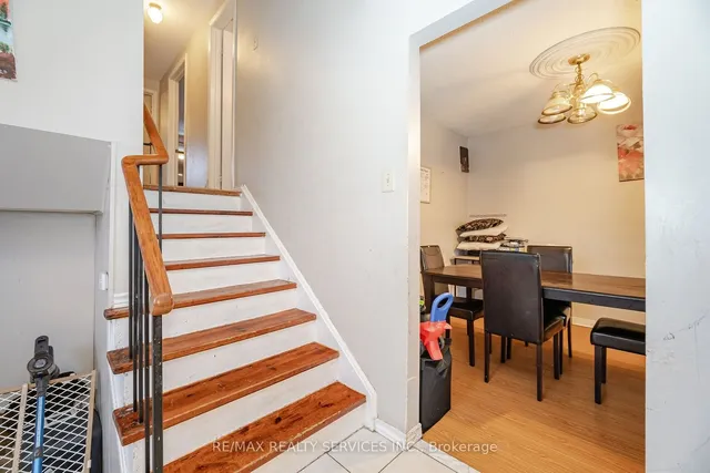 Additional image 14 of 12 Courtleigh Sq