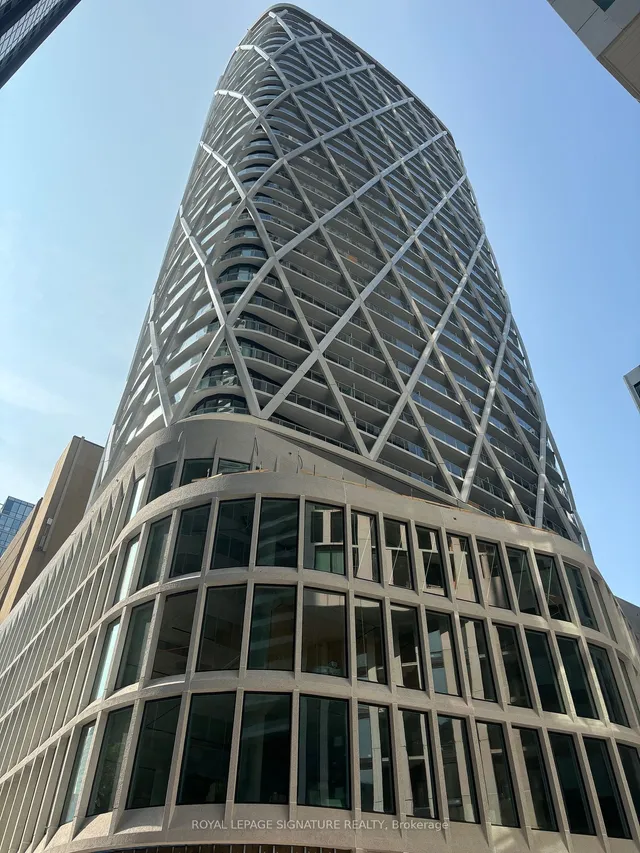 230 Simcoe St Unit 1532