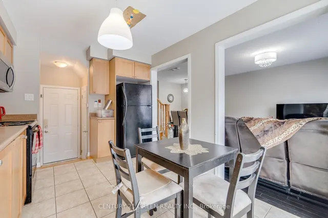 Additional image 15 of 843 Gifford Cres