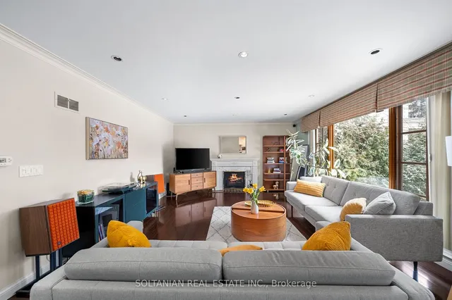 Additional image 5 of 11 Tudor Gate