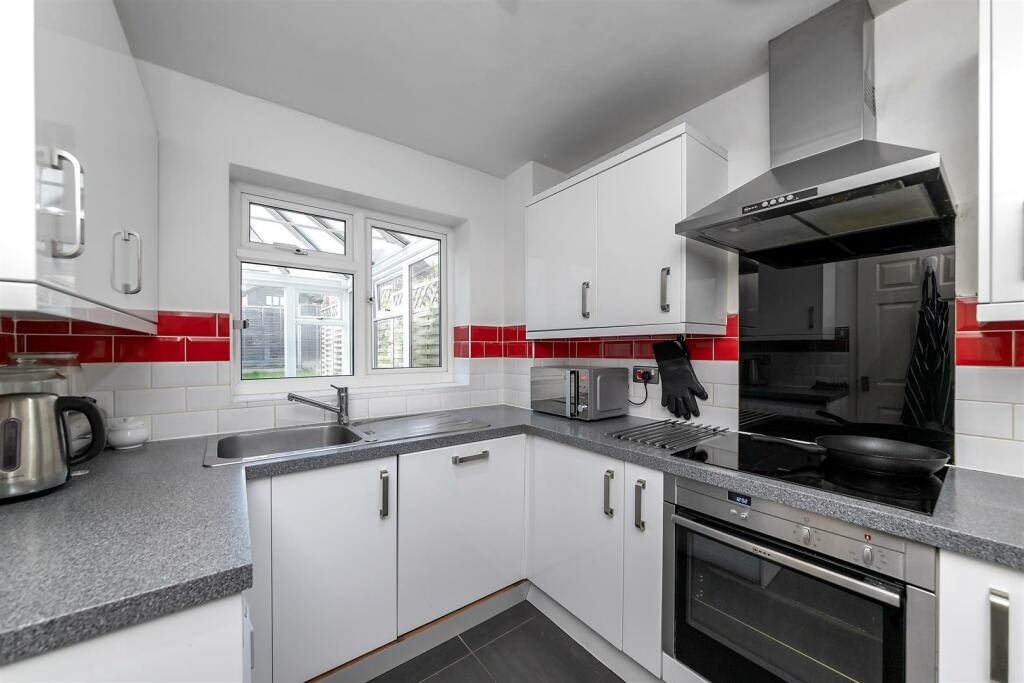 Additional image 7 of Beverley Gardens, St. Albans