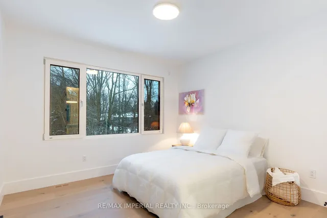 Additional image 27 of 2108 Devon Rd