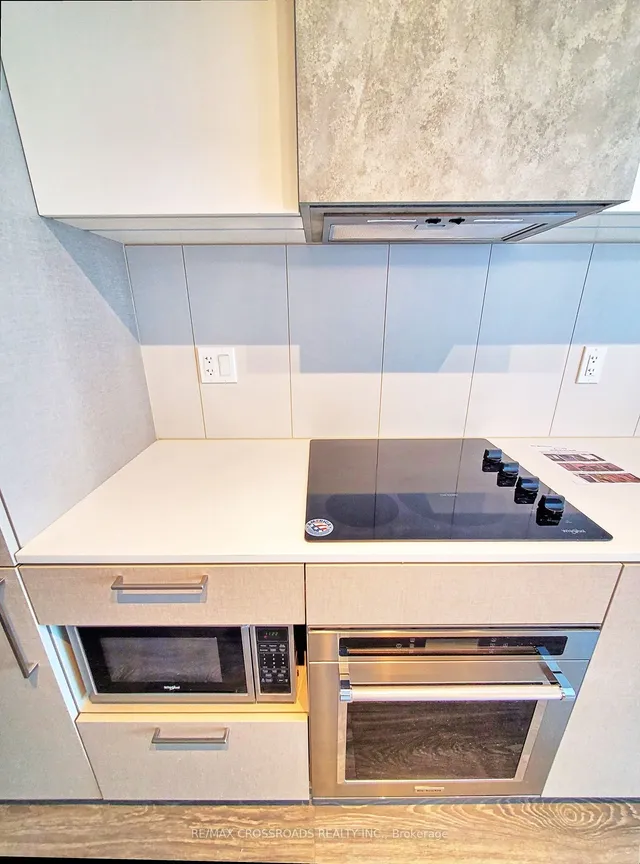 Additional image 5 of 19 Western Battery Rd Unit 1222