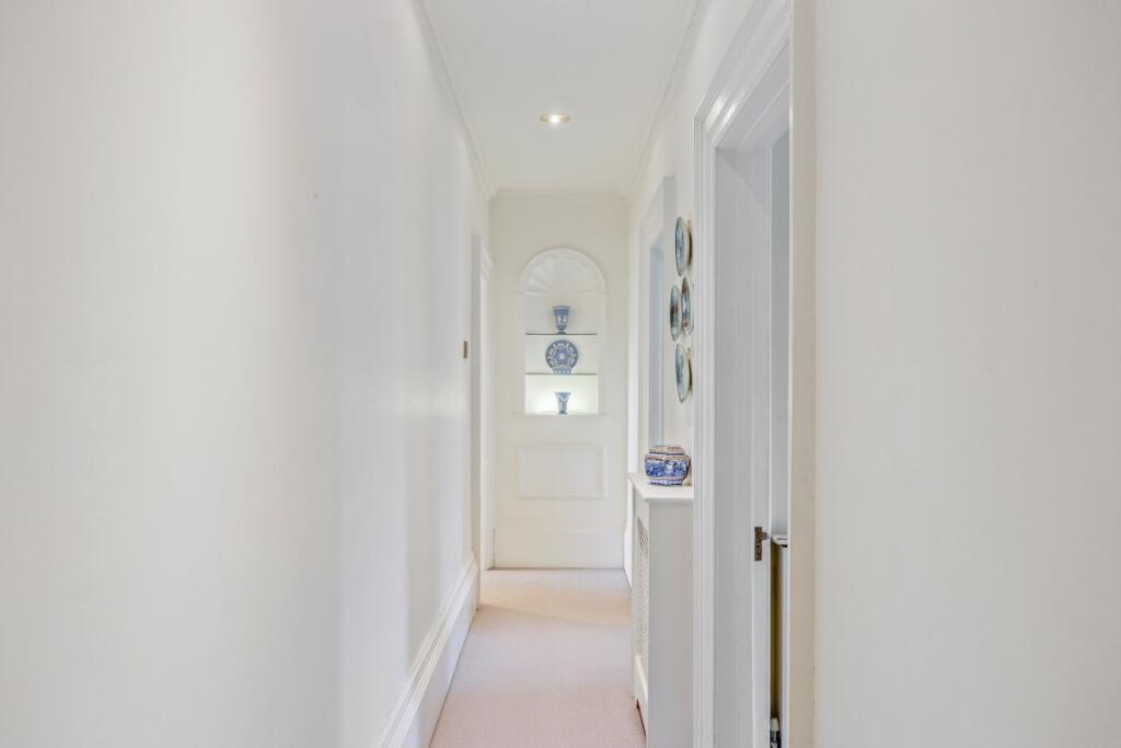 Additional image 16 of Royal Crescent Bath BA1