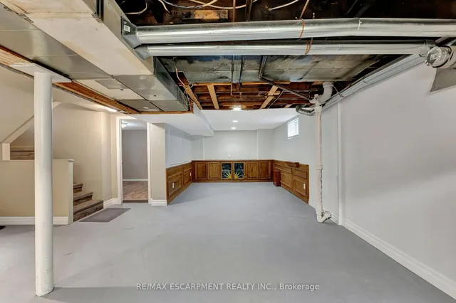 Additional image 22 of 131 East 42nd St