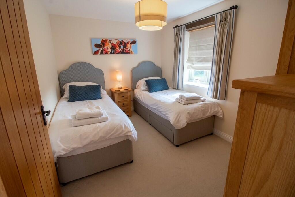 Additional image 13 of Sutton Montis