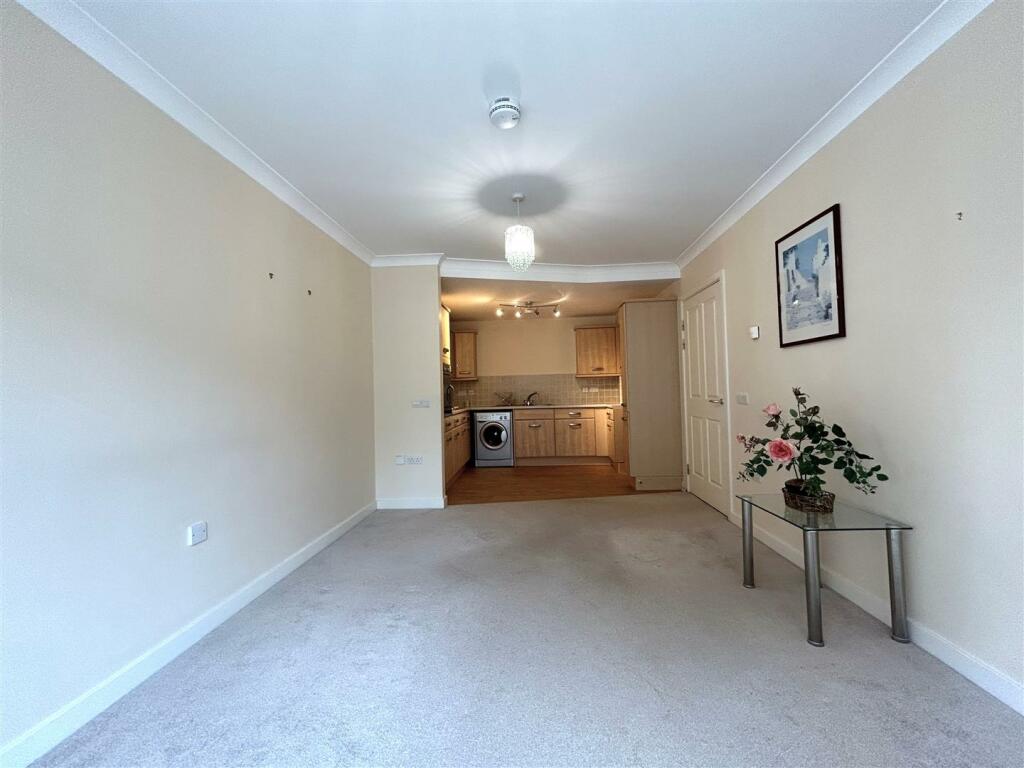 Additional image 11 of Queensway, Oldbury