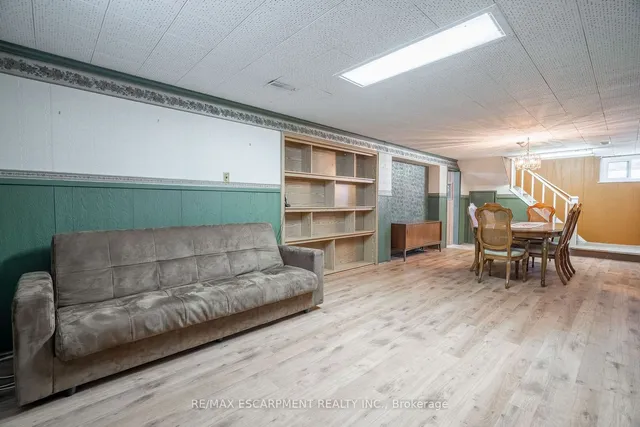 Additional image 29 of 35 Wildewood Ave