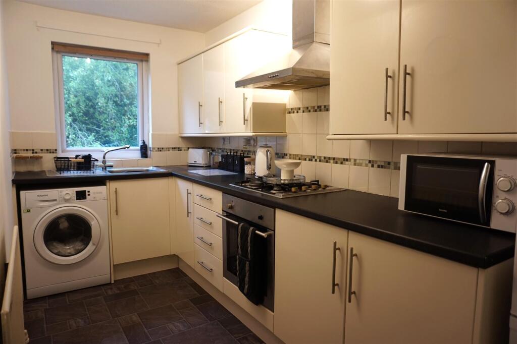 Additional image 2 of Sandhurst Close, Church Hill South
