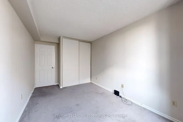 Additional image 30 of 5 Lisa St Unit 401