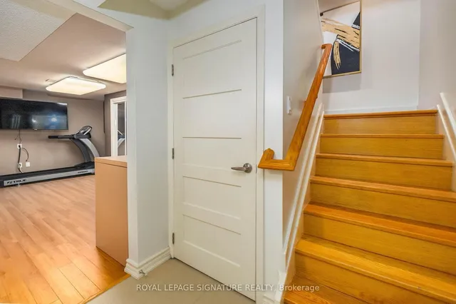 Additional image 34 of 43 Snowshoe Millway