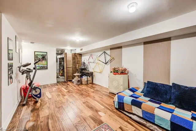 Additional image 28 of 245 Wellington St