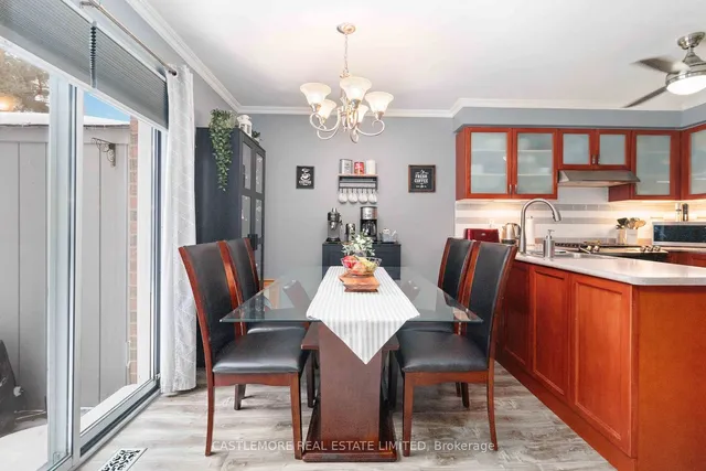 Additional image 10 of 92 pressed brick Dr