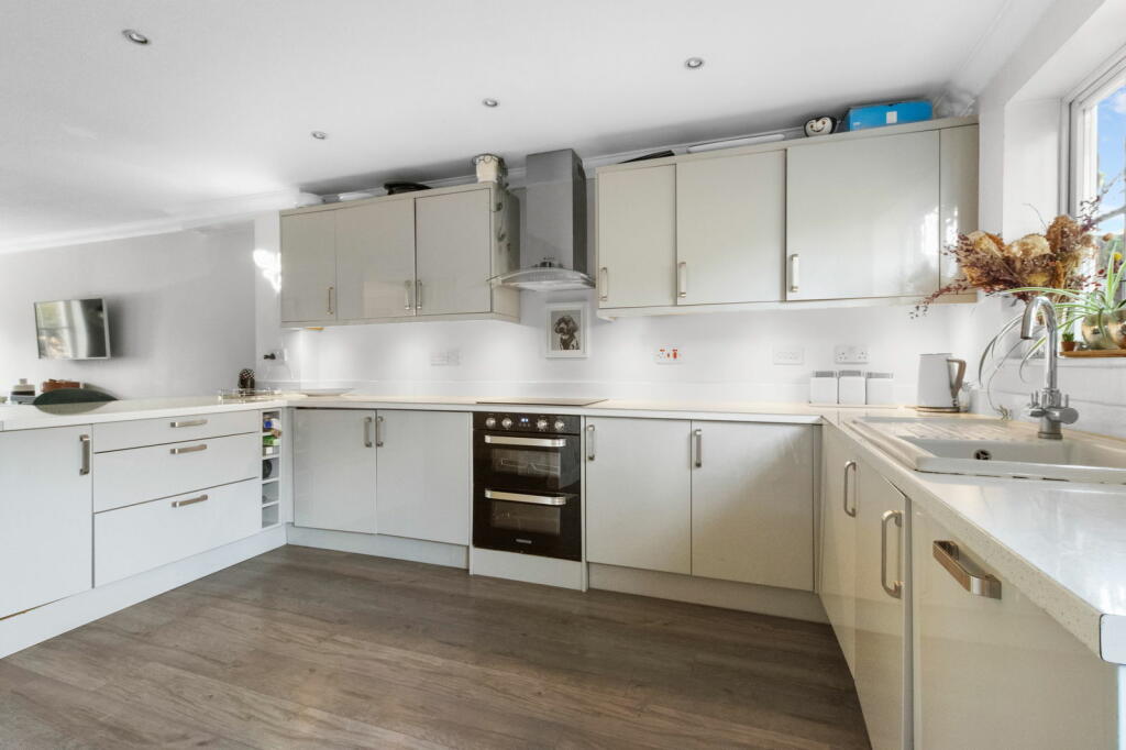 Additional image 3 of Campion Road, Hatfield, AL10 9FL