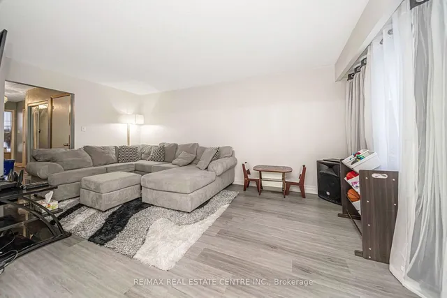 Additional image 18 of 27 Vodden Crt