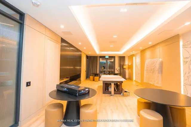 Additional image 17 of 225 veterans Dr Unit 1211