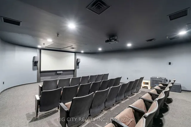 Additional image 26 of 570 Wellington St Unit 12B