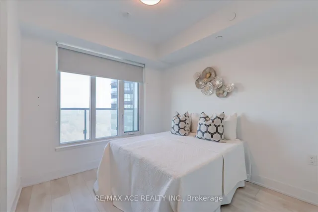 Additional image 21 of 575 Bloor St Unit 1703