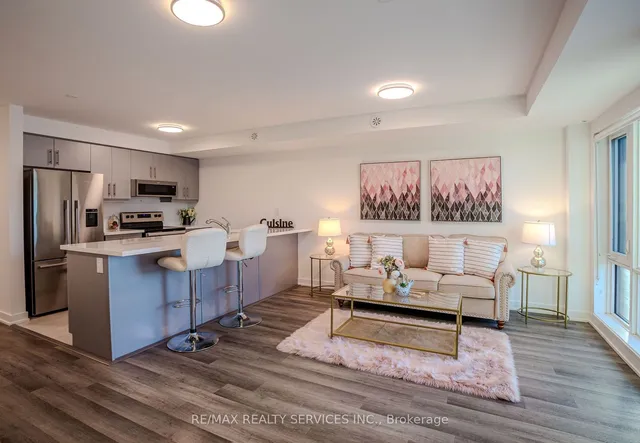 Additional image 4 of 185 Veterans Dr Unit 3