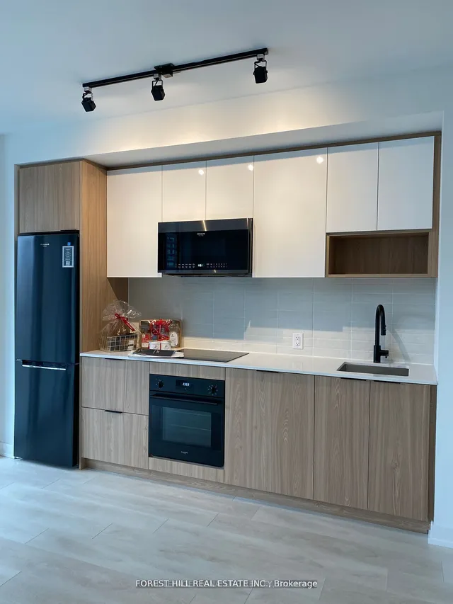 Additional image 3 of 5 Defries St