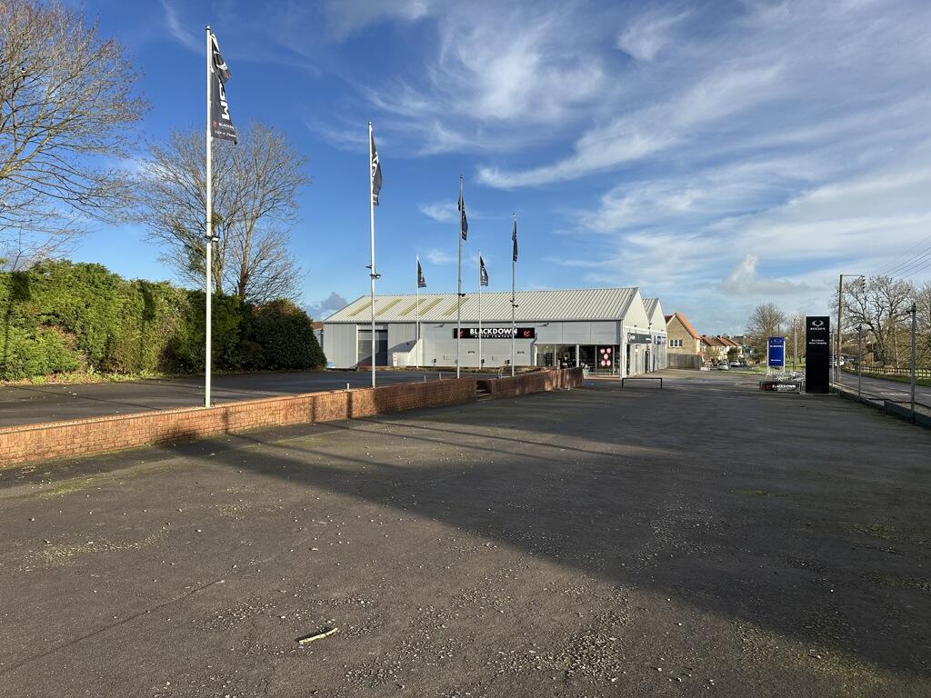 Additional image 4 of Purseys Garage, Main Street, Walton, Street, BA16 9QA