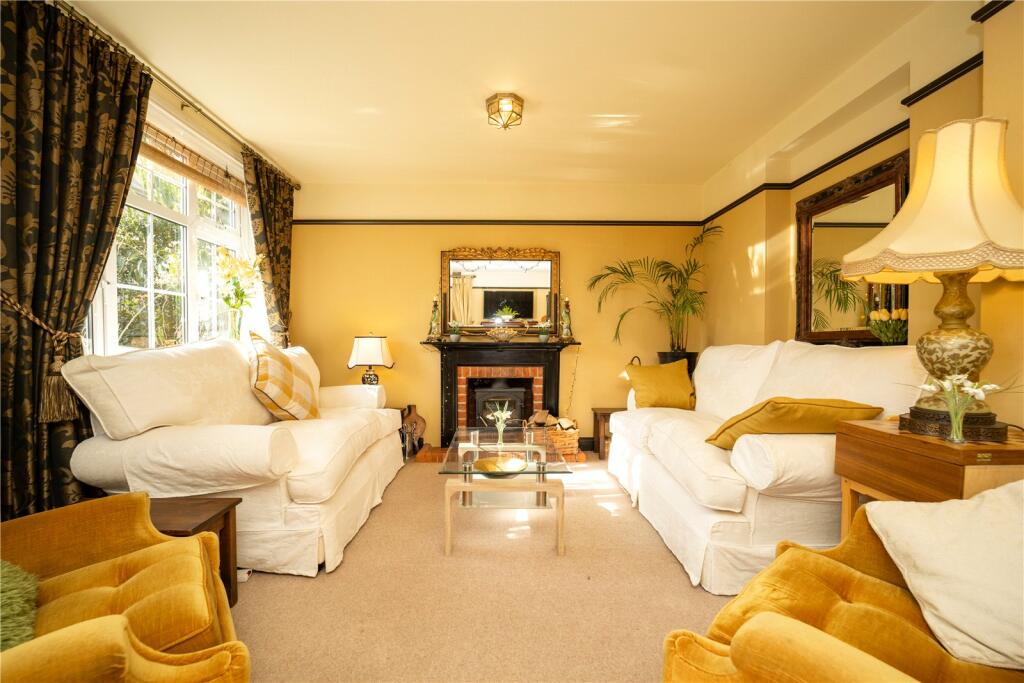 Additional image 5 of High Street, Sutton Veny