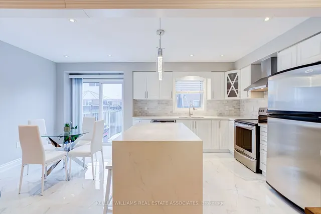 Additional image 18 of 94 Panton Tr