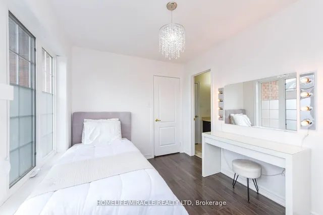 Additional image 36 of 2 October Pl