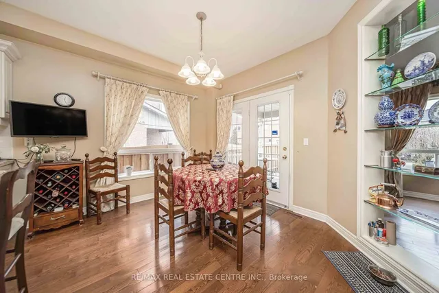 Additional image 12 of 733 Macbeth Hts