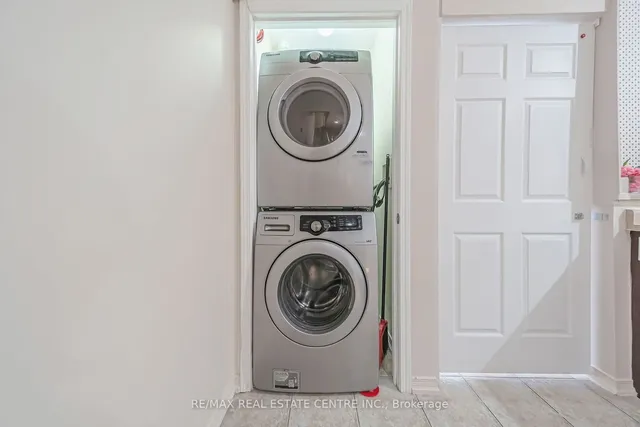 Additional image 12 of 103 Cedar Lake Cres