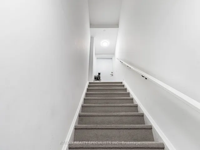 Additional image 5 of 195 Veterans Dr Unit 16