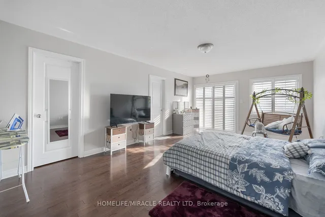 Additional image 19 of 35 Fresnel Rd