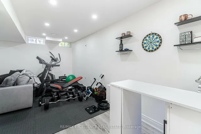 Additional image 15 of 15 Davenfield Circ