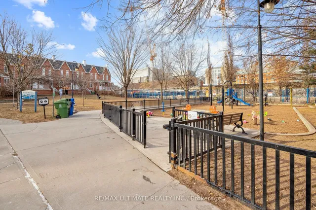 Additional image 37 of 1030 King St Unit 121