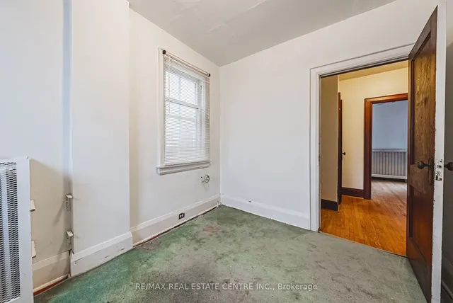 Additional image 18 of 8 MAIN St