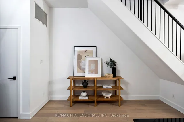 Additional image 7 of 235 Medland St Unit 207